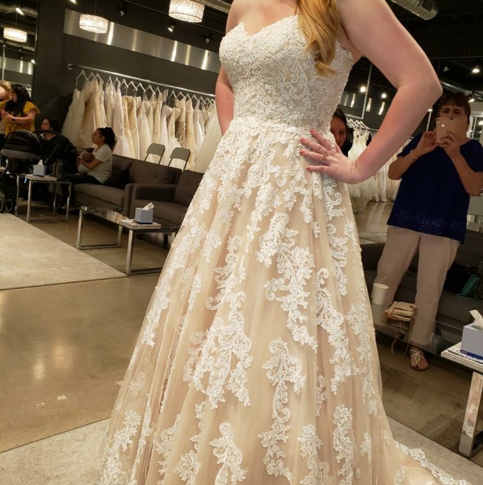 Wedding Dress - Size 14 - Never Used